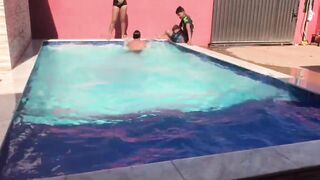 Novinhos e Novinha Bathing into the PJTX House Pool @ Alerquina PJT X @ Renan Martins Pantaneiro