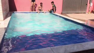 Novinhos e Novinha Bathing into the PJTX House Pool @ Alerquina PJT X @ Renan Martins Pantaneiro