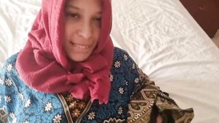 Hijab banged! for 1 withe man