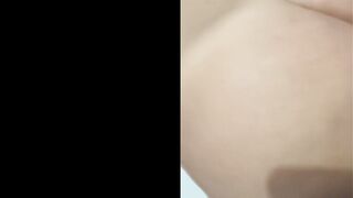 my MILF offer me her butt