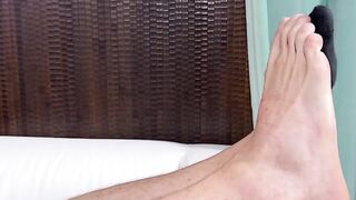 Bearded Rick S showed off his beautiful size thirteen feet while relaxing