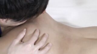 Amateur Japanese gays cum at the same time during anal sex