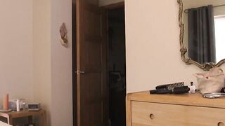 Stunning granny in lingerie masturbates