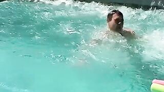 Zack Randall gives athletic Mike Roberts handjob by the pool