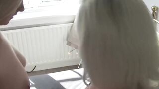Glamour GILF Lacey Starr tucks into a luscious teenage pussy