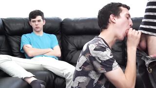 Two twinks give the best raw double blowjob in threesome