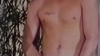 Very attractive Lee shoots a heavy load of cum after thorough jerking