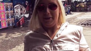 Fucking into a outside bar with a blonde on a date