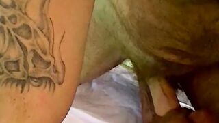Tattooed amateur barebacks fat mature black before cumming