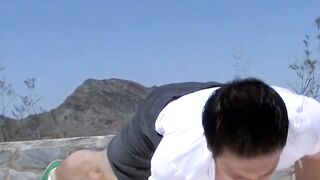 Flexible twink ends up jerking off after erotic stretching