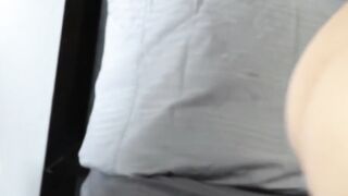 Attractive Damon Diaz sans protection after energetic penis massage