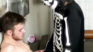 FTMPussy.com - Naughty ftm Luke sucks Zack Grays huge cock in skeleton suit
