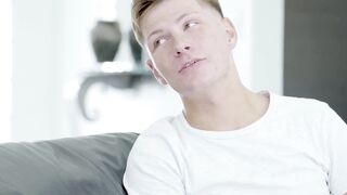 StepsonXXX.com - Shoving my meaty cock inside Harlen Quindels pretty pink hole