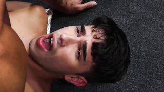 DaddiesPorno.com - Gay twink Rob Quin makes his stepdad proud by offering his hairy a
