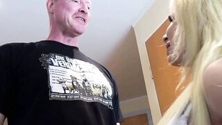 Little blonde meets huge man to banged