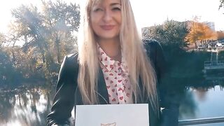 Spontaneous sex date arranged with a slender tourist