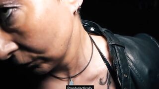 Sensual blind date with lonely tattoo MILF