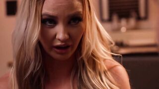 Porn Camgirl Paisley Porter loves getting boned roughly by fan