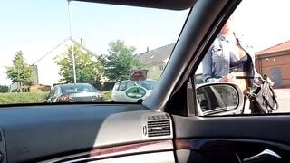 Blonde picked up for a oral sex while flirting