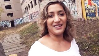 Sex inside a destroy on the blind date Danka Diamond