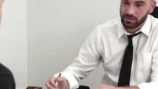 StepsonXXX.com - Stepchild Ryland Kingsman crawls under Chris Damned table and stroke
