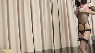 Shemale beauty analized after hot sucking action