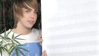 Kinky twink Atlanta Grey banged hard after hot masturbation