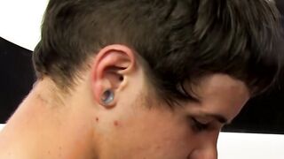 Naughty big dick twinks hardcore bareback threesome pounding
