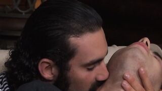 IconMales.com - Jaxton Wheeler, the hot daddy, plays with little Sam Truitt