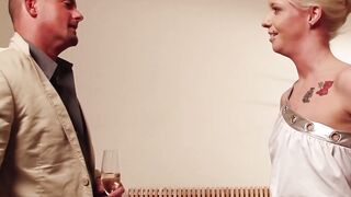 Pierced Lucie give point of view fellatio