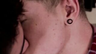 Horny Derrick Dime and Lukas Grande barebacking and blowing