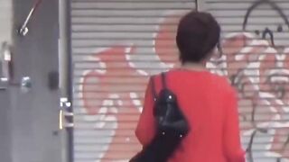 Japanese ladies cant battle the desire to piss in the city