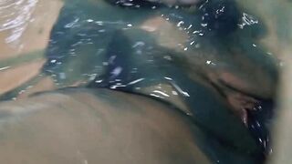 Waxed sub gets mouth screwed