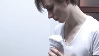 ToeSuckingDudes.com - Chav and Kyle love sucking smelly feet before anal action
