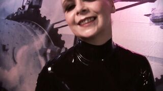 mom lover fucks her vibrator