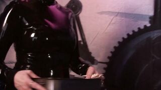 mom lover fucks her vibrator