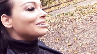 Strange woman picked up for sex via dating app