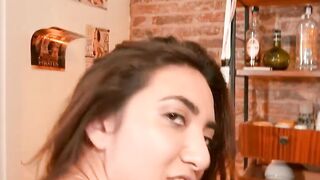 Sex on the first date with young hoe Frida Sante
