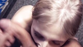 Young women Minori seduces for sex into ruins