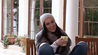 Craftsman seduced by blonde Aby Action