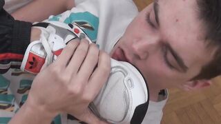 ToeSuckingDudes.com - Foot fetish gay dudes are getting into hardcore anal