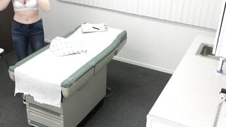 Cute brunette Everly Haze got a crush on her doctor so she seduces him into wild fuck