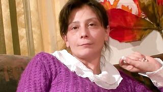 Unshaved old woman masturbates inside front of strange man