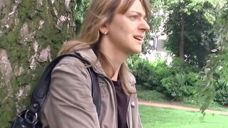 Amateur without makeup fucks a friend