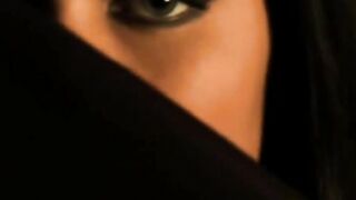 Sensuous Delights From The Exotic Orient Dancing Alone