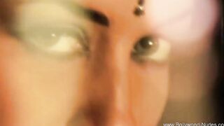 Sensuous Delights From The Exotic Orient Dancing Alone