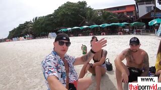 Big Boobed amateur Thai barely legal Polly choose a special way to say goodbye to her bf