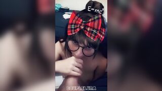 Aluna adolescente estava de recuperação no colégio e teve que mamar o teacher depois da aula, será que ela vai passar na prova?... Quando voltou pra casa ainda deu a bucetinha para o urso encher de gala!