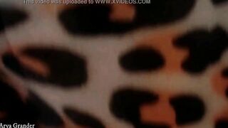 booty tease tape, Bombshell mom having fun