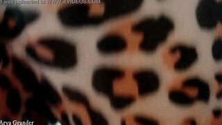 booty tease tape, Bombshell mom having fun